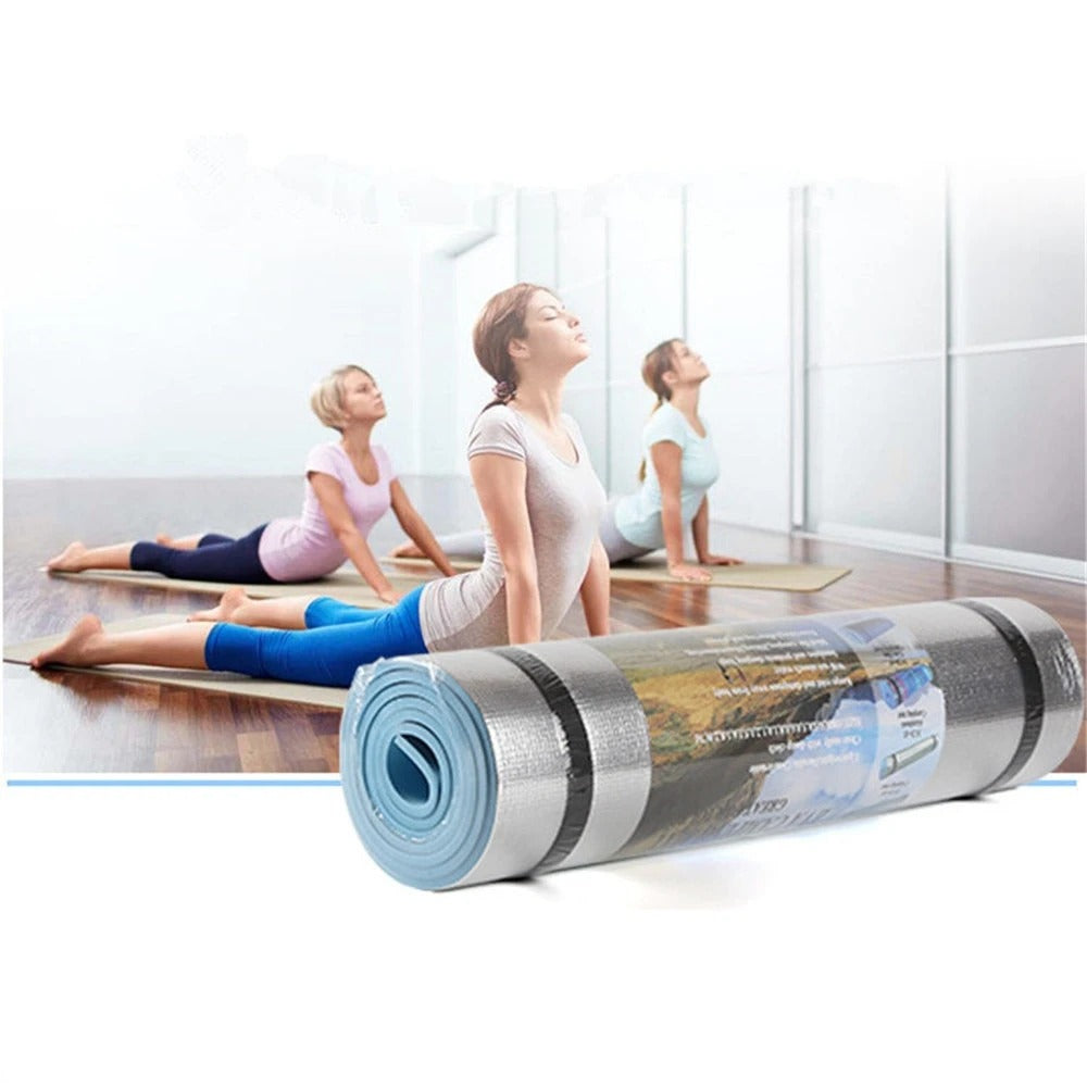 Rolled microfiber yoga mat with aluminum film EVA material for single-person use in indoor yoga sessions